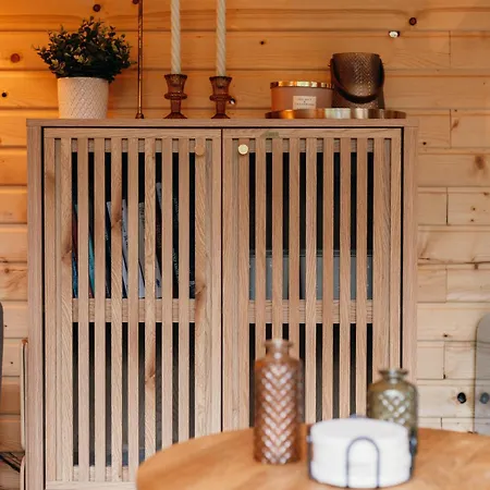 Krusnoglamp - Tinyhouse U Reky بيت للعطل *