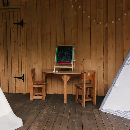 بيت للعطل Krusnoglamp - Tinyhouse U Reky Sadov